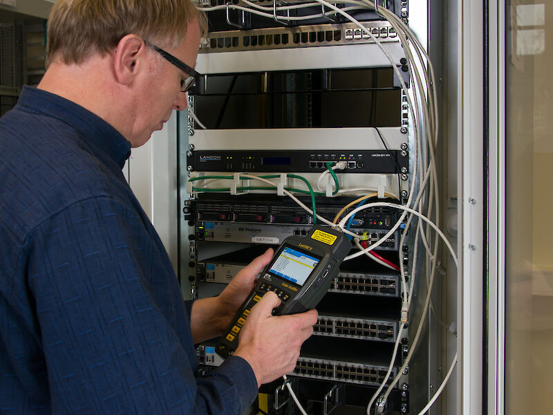 Netzwerktechnik I, Netzwerkverkabelung, Kupfer und LWL-Technik