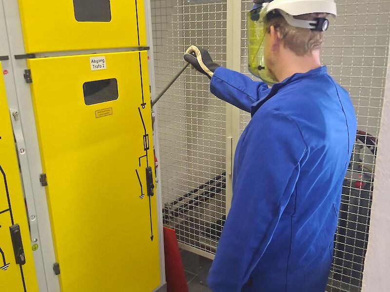 Schaltberechtigung für elektrische Anlagen bis 36 kV